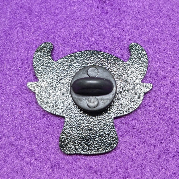 Year of the Ox Mushroom Pin - 1973 1985 1997 2009 - Taurus - Picture 2 of 2